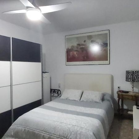 Lola.- Habitacion De Matrimonio, Con Bano Privado Granada Exterior foto